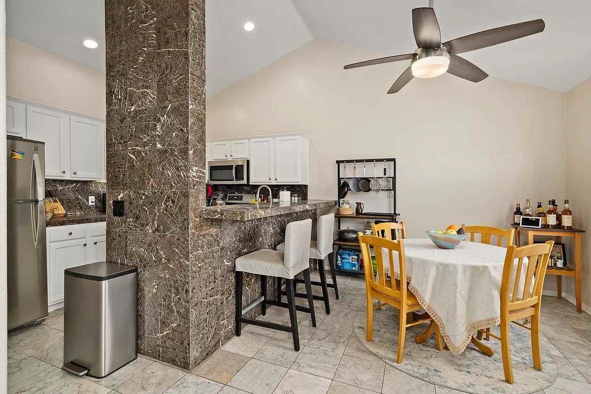 3635 3rd Ave - Photo 4 of 14
