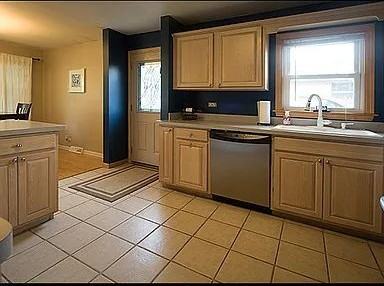 21 S Euclid Ave - Photo 2 of 19