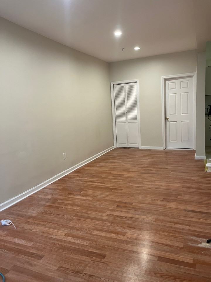 18 Grant Ave #1 - Photo 3 of 8