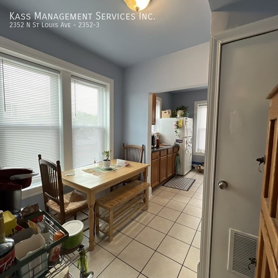 2352 N Saint Louis Ave #2352-3 - Photo 3 of 14