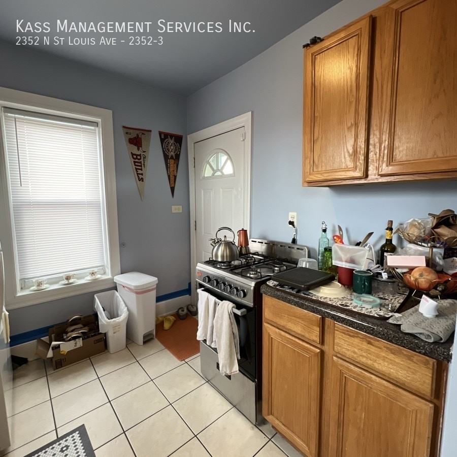 2352 N Saint Louis Ave #2352-3 - Photo 5 of 14
