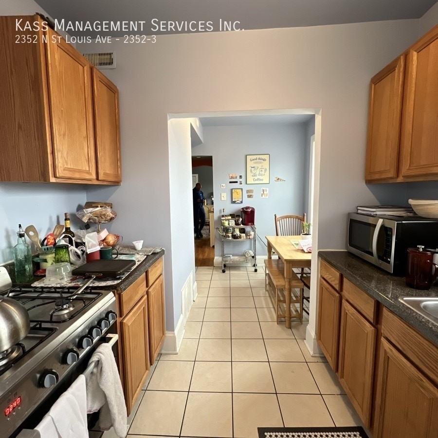 2352 N Saint Louis Ave #2352-3 - Photo 7 of 14