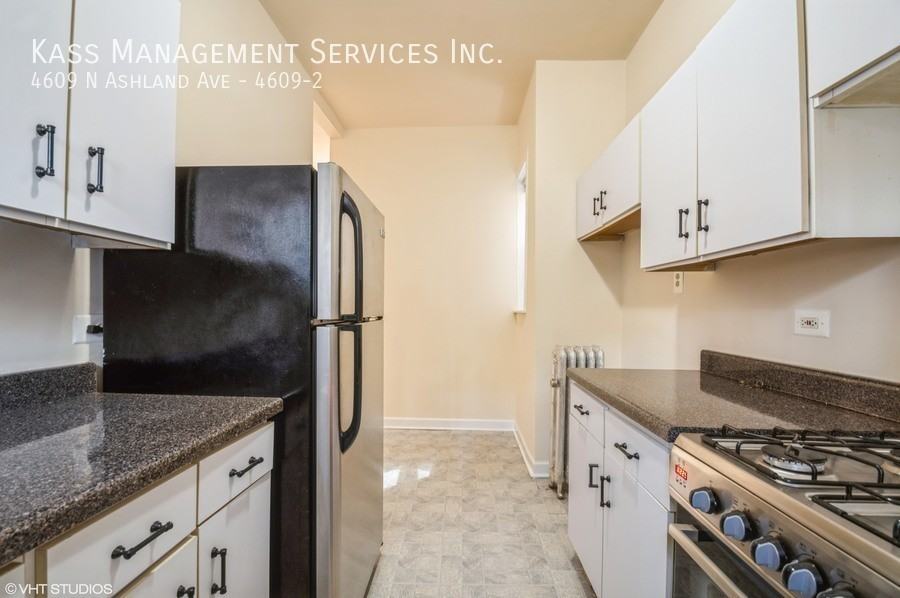 4609 N Ashland Ave #4609-2 - Photo 5 of 10