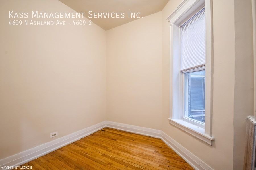 4609 N Ashland Ave #4609-2 - Photo 7 of 10
