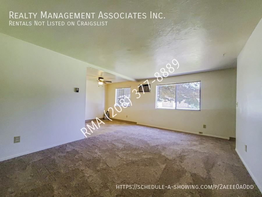 657 S White Cloud Dr - Photo 6 of 11