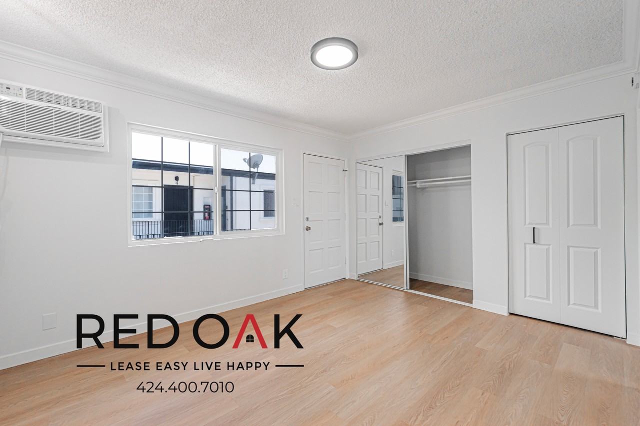 1540 W 145th St #1 - Photo 5 of 14