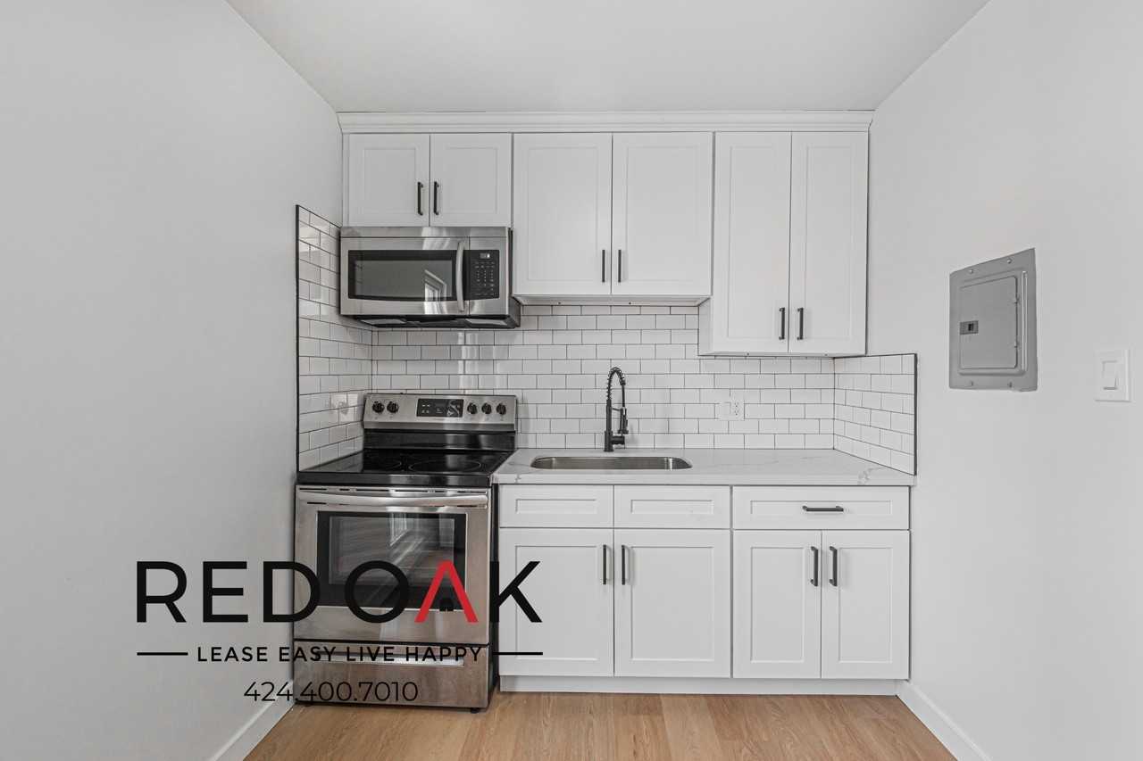 1540 W 145th St #1 - Photo 7 of 14