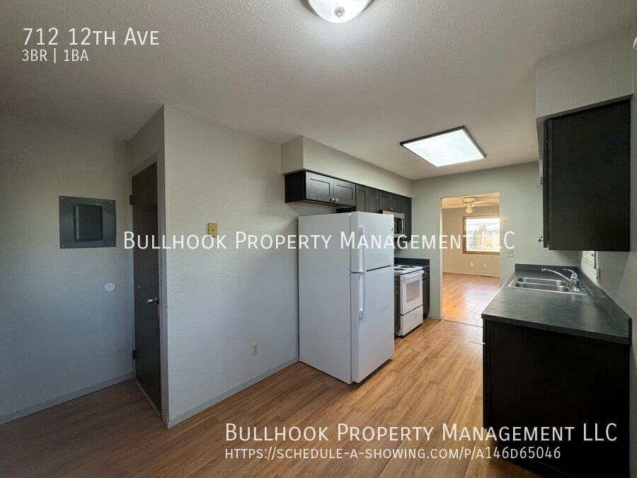 712 12th Ave - Photo 3 of 19
