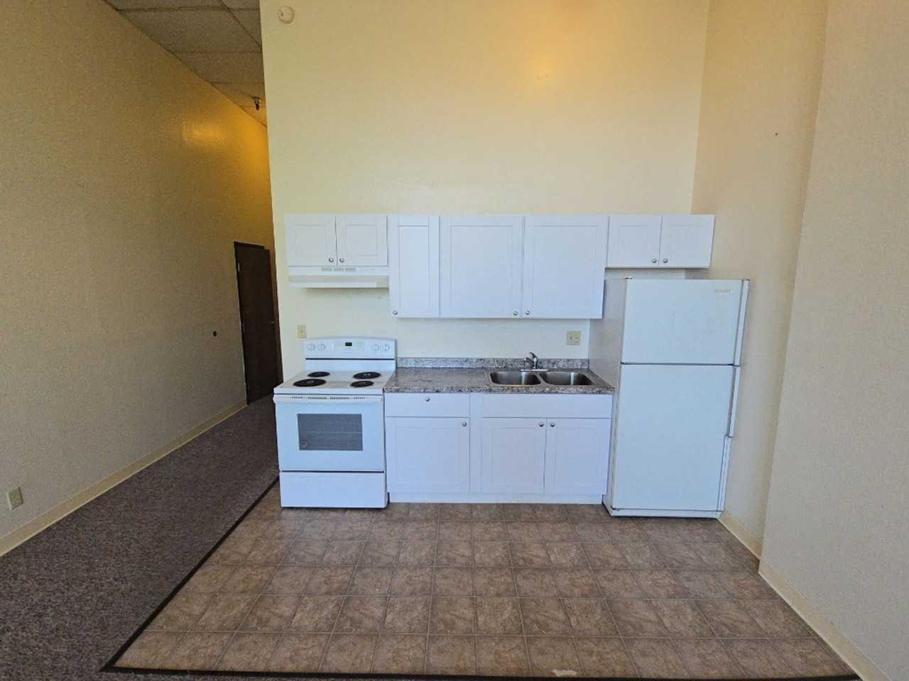 309 E [PRM: Andrew](23) - Photo 7 of 38