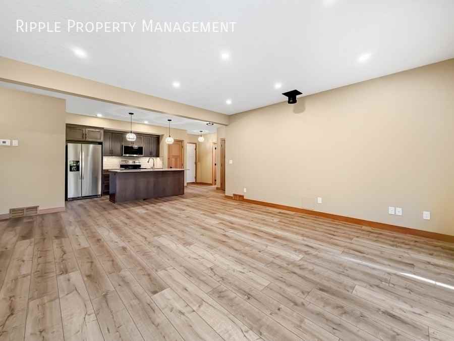 2925 214 St #MAIN - Photo 7 of 34