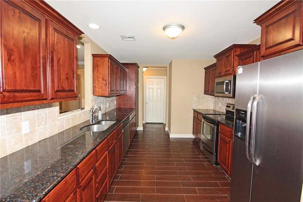 4302 Sw Lilly St #NA - Photo 5 of 20