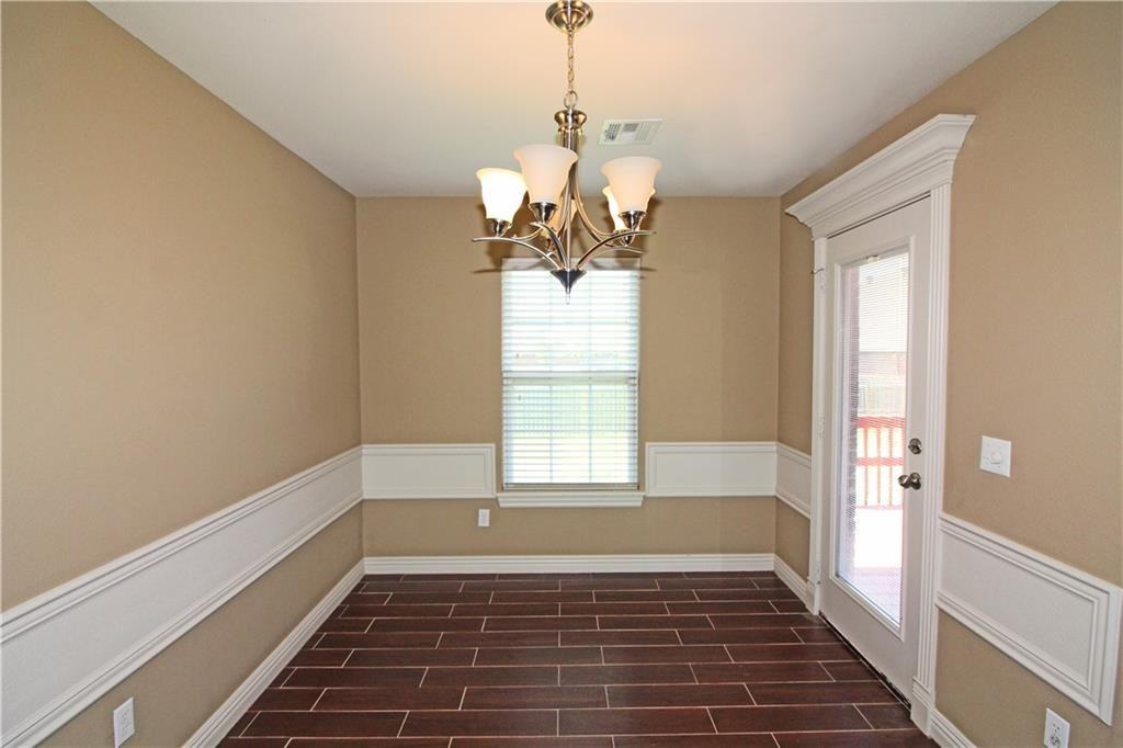 4302 Sw Lilly St #NA - Photo 7 of 20