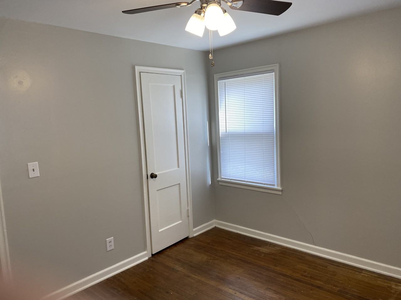 7605 Locust St #NA - Photo 7 of 14