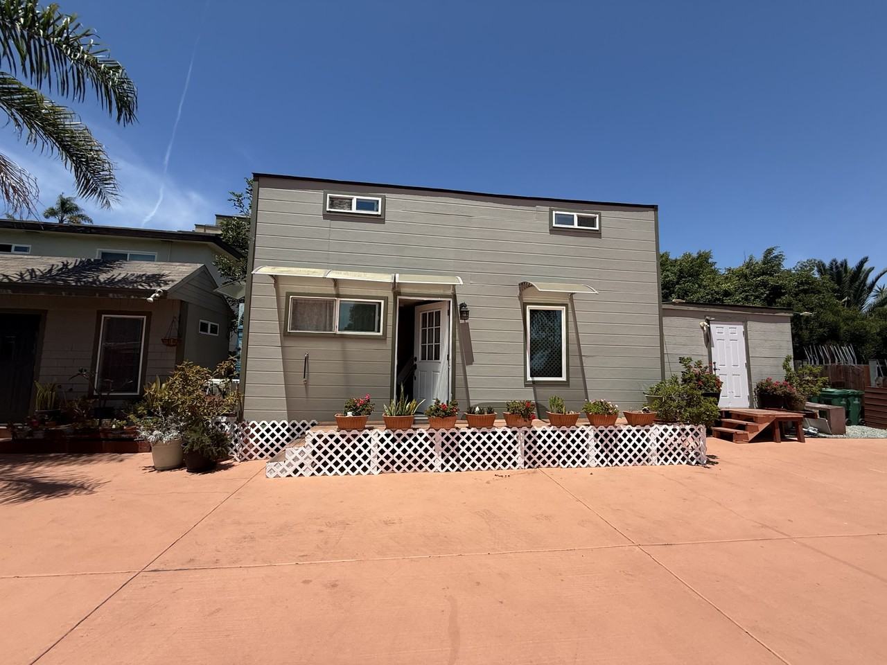 533 22nd St #2 - Photo 5 of 10