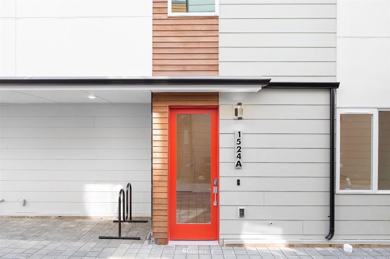 1524 13th Ave S #NA - Photo 2 of 17