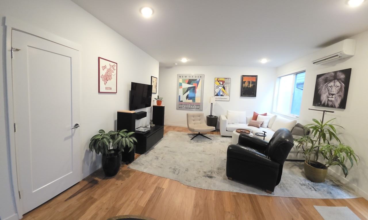 1524 13th Ave S #NA - Photo 3 of 17