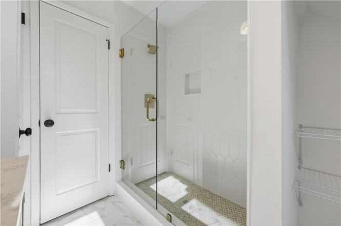 2415 Charleston Oaks Ln #2415 - Photo 4 of 18