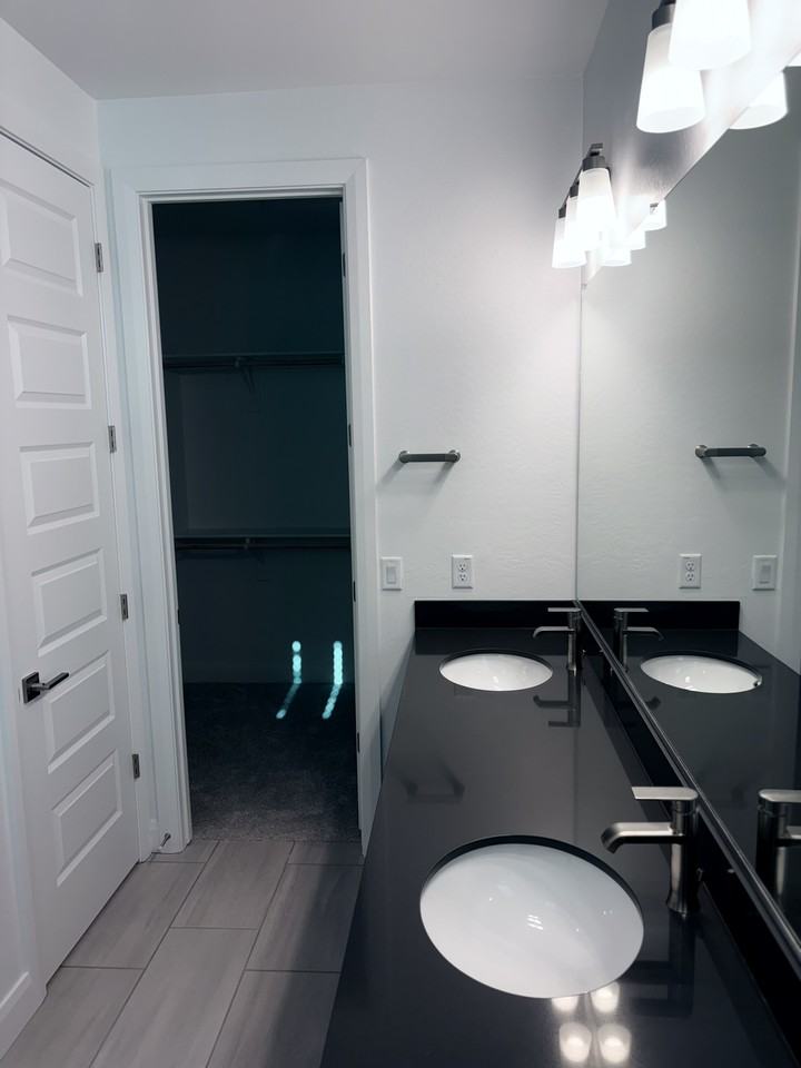 13975 W Luke Pkwy #109 - Photo 5 of 14