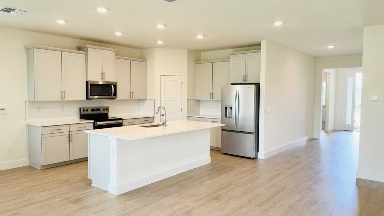 4015 Sw 54th Street Rd #NA - Photo 2 of 33