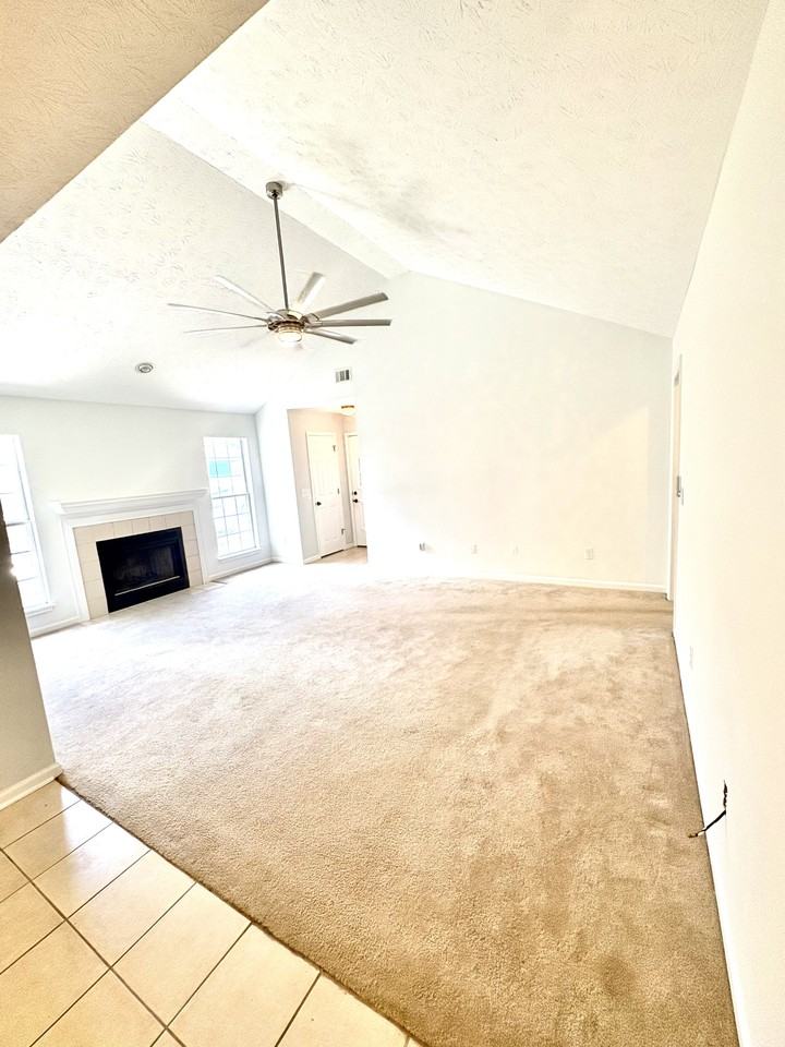 5240 Spinnaker Ct #NA - Photo 4 of 14