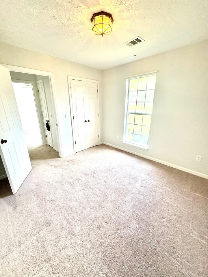 5240 Spinnaker Ct #NA - Photo 7 of 14