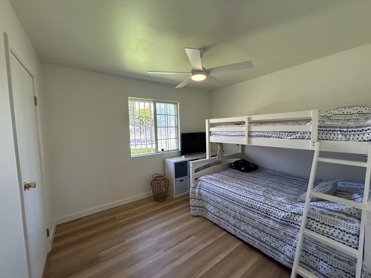 2510 W Harvard St #NA - Photo 6 of 12