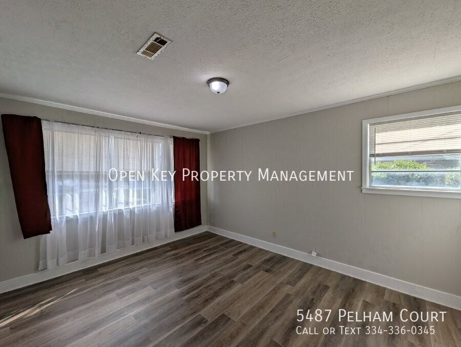 5487 Pelham Ct - Photo 6 of 29
