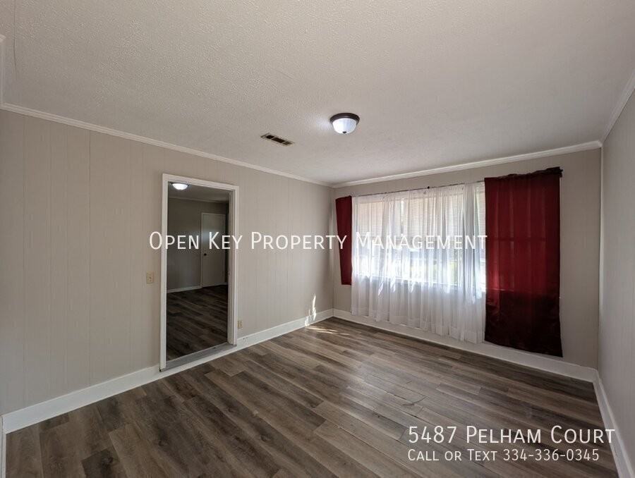 5487 Pelham Ct - Photo 7 of 29