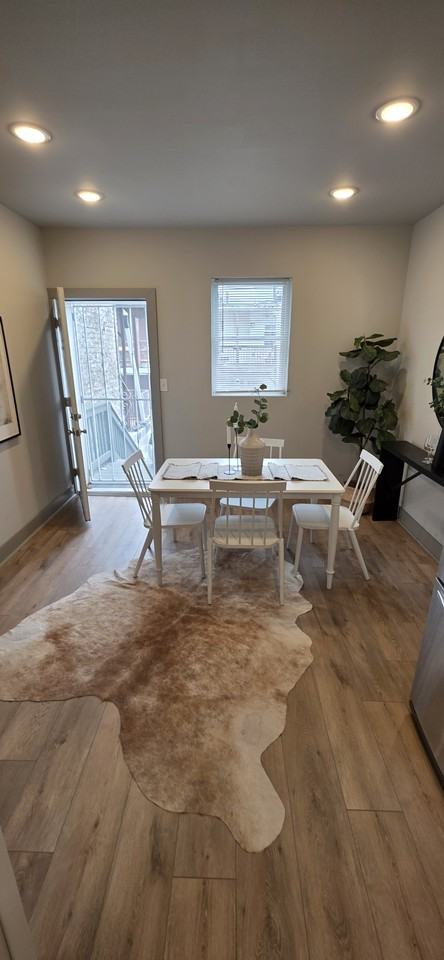 437 N Glover St - Photo 7 of 13