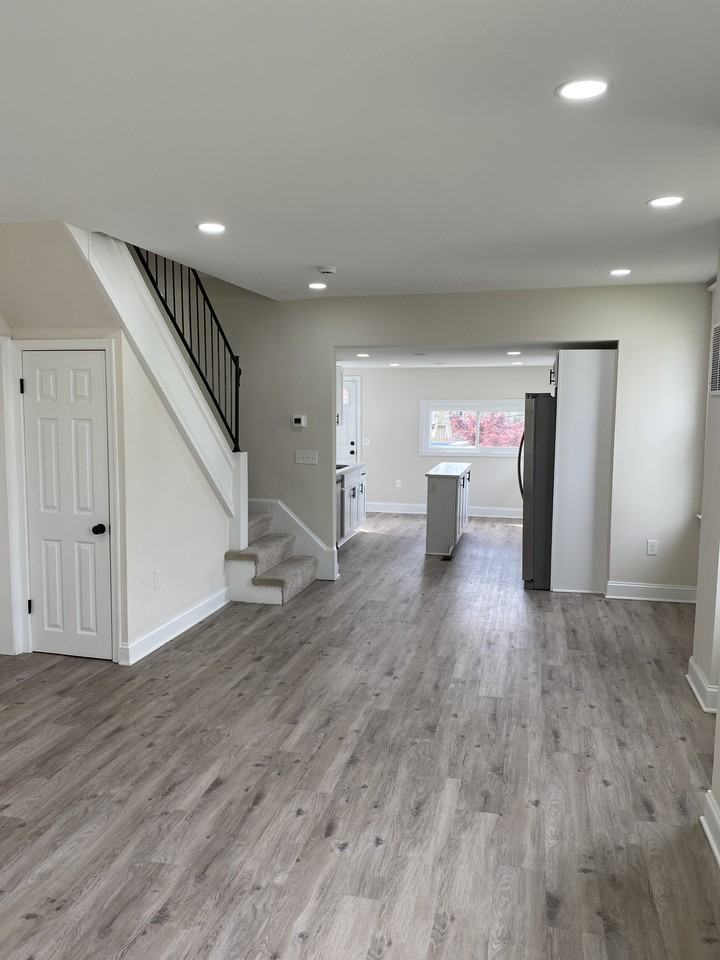 4814 Arabia Ave - Photo 5 of 25