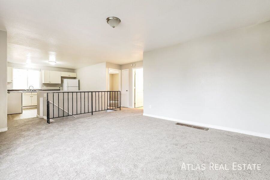 14782 E Elk Pl - Photo 4 of 16