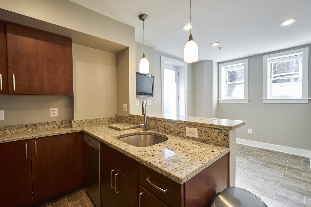 1801 Swann St Nw #101 - Photo 6 of 26