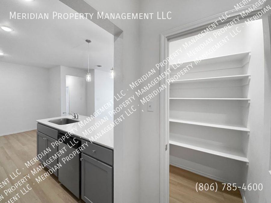 5543 Itasca St - Photo 5 of 28