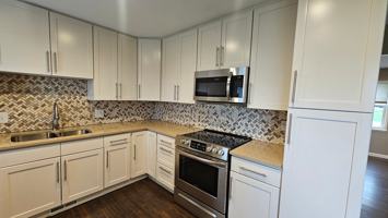 featured image of 800 Lotus Way