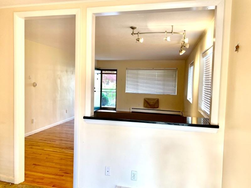 77 Pitman St #203