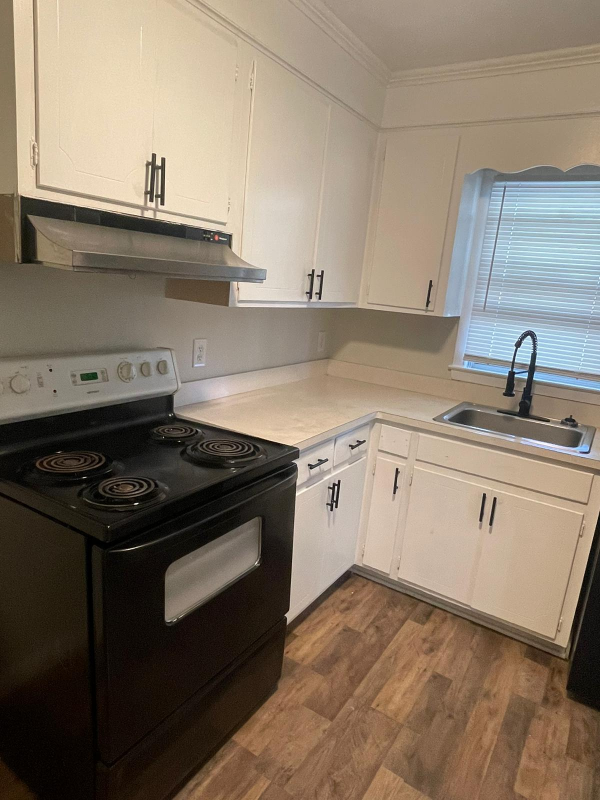 317 W South St #A - Photo 2 of 8