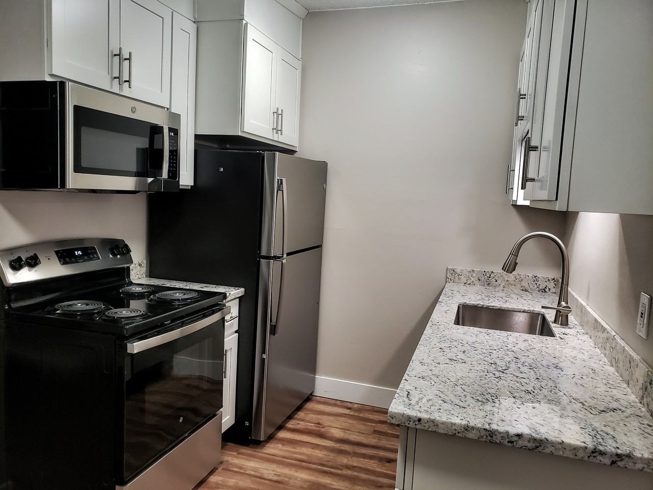 2110 N Oakes St #1 - Photo 3 of 14