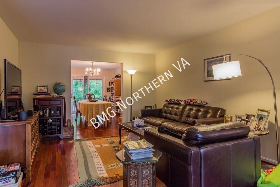 3019 Seven Oaks Pl - Photo 5 of 30