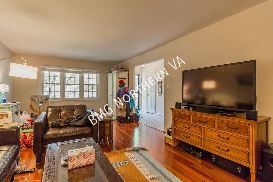 3019 Seven Oaks Pl - Photo 6 of 30