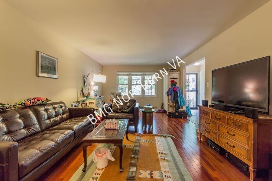 3019 Seven Oaks Pl - Photo 7 of 30