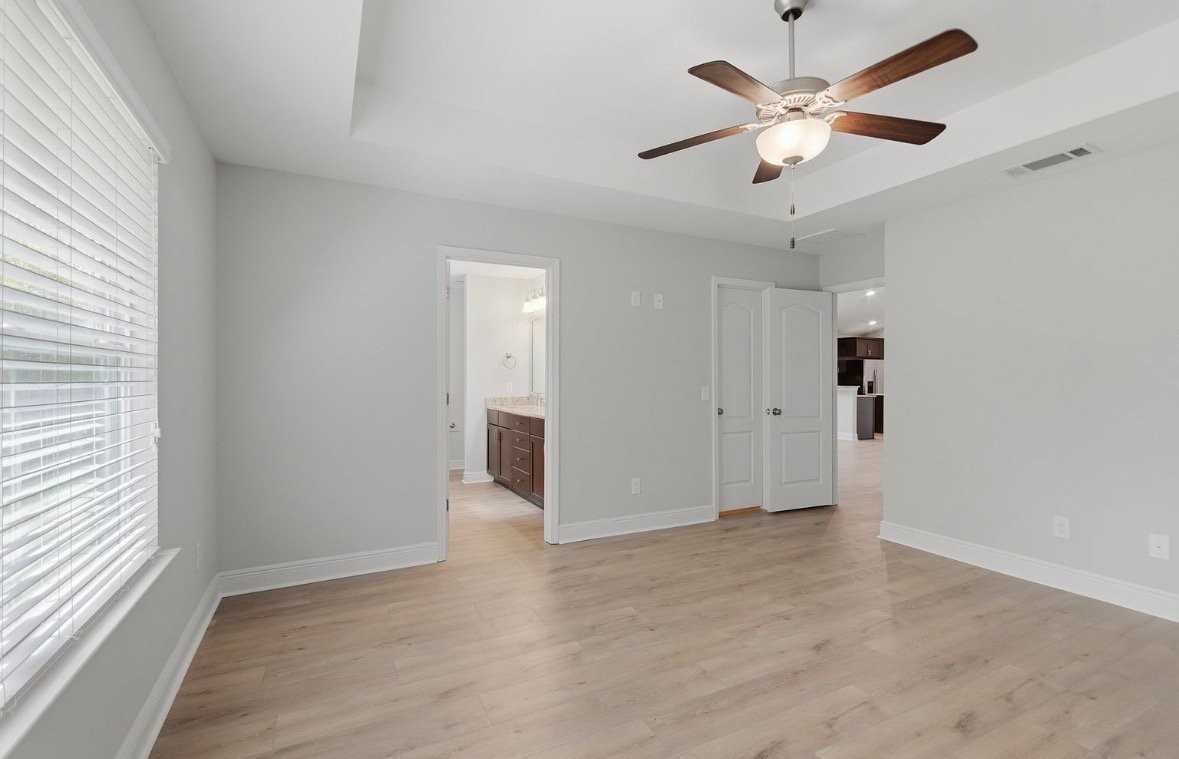 5093 Carley Ct - Photo 7 of 10