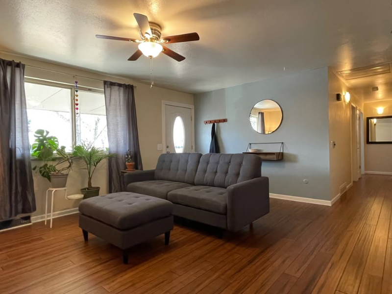 620 S Oswego St - Photo 7 of 9