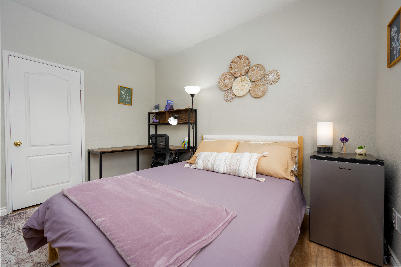 4760 Sandalwood Way - Photo 3 of 16