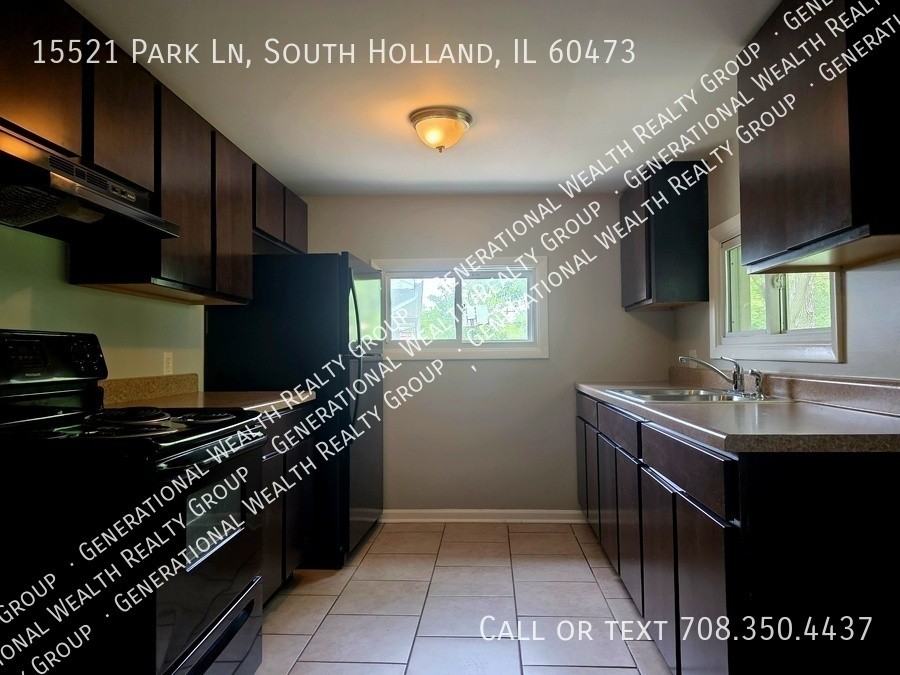 15521 Park Ln - Photo 3 of 11