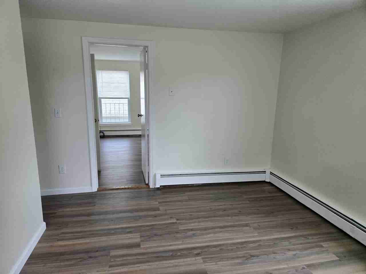 131 N Clinton St #3 - Photo 5 of 10