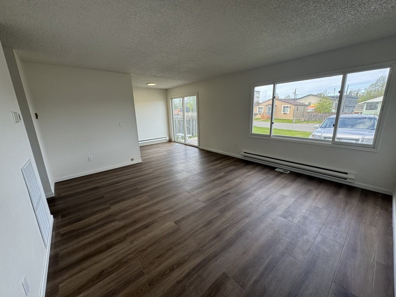 4207 Hayes St #B - Photo 4 of 16