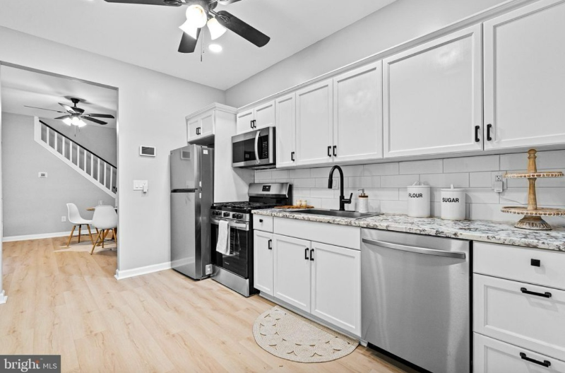 3602 5th St - Photo 7 of 20
