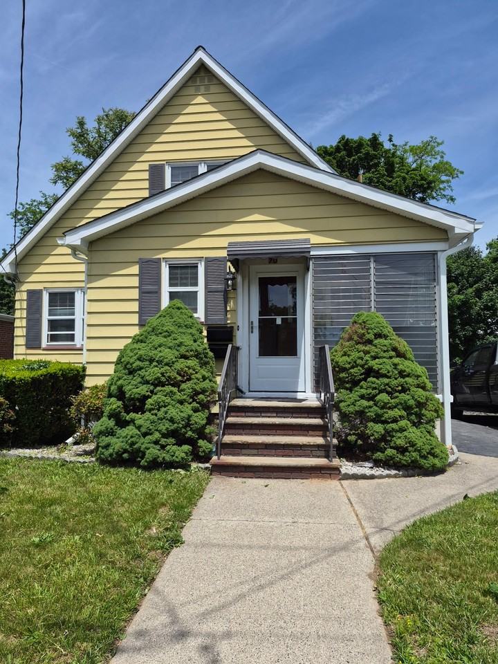 70 E 6th St #1