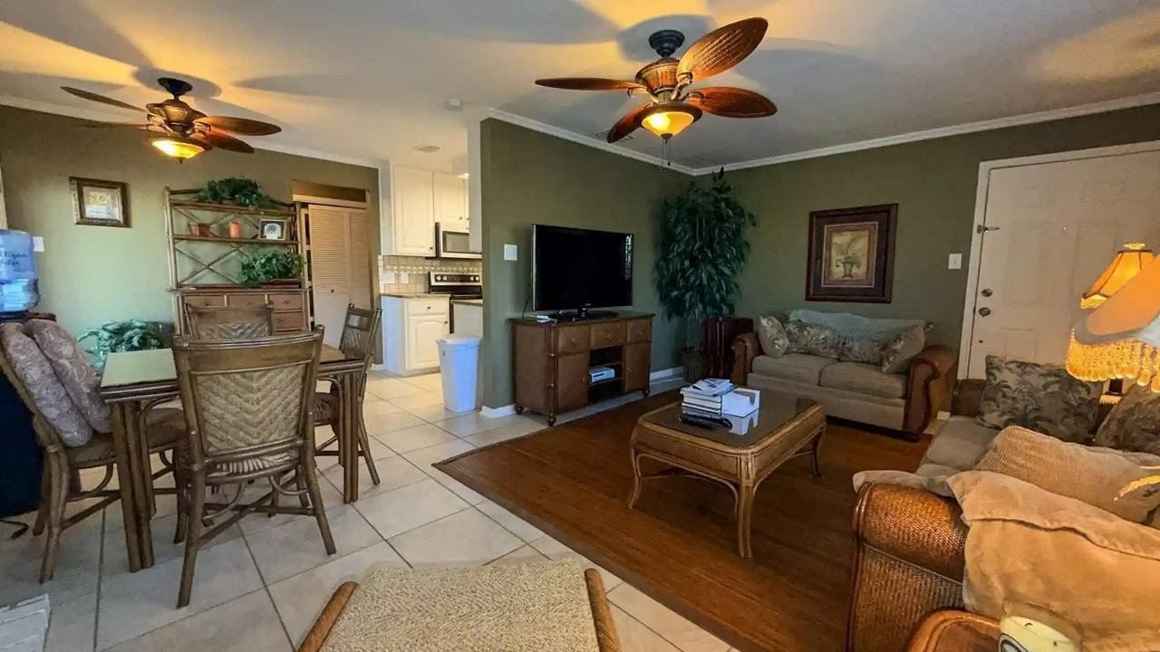 15421 Seamount Cay Ct #104 - Photo 5 of 35