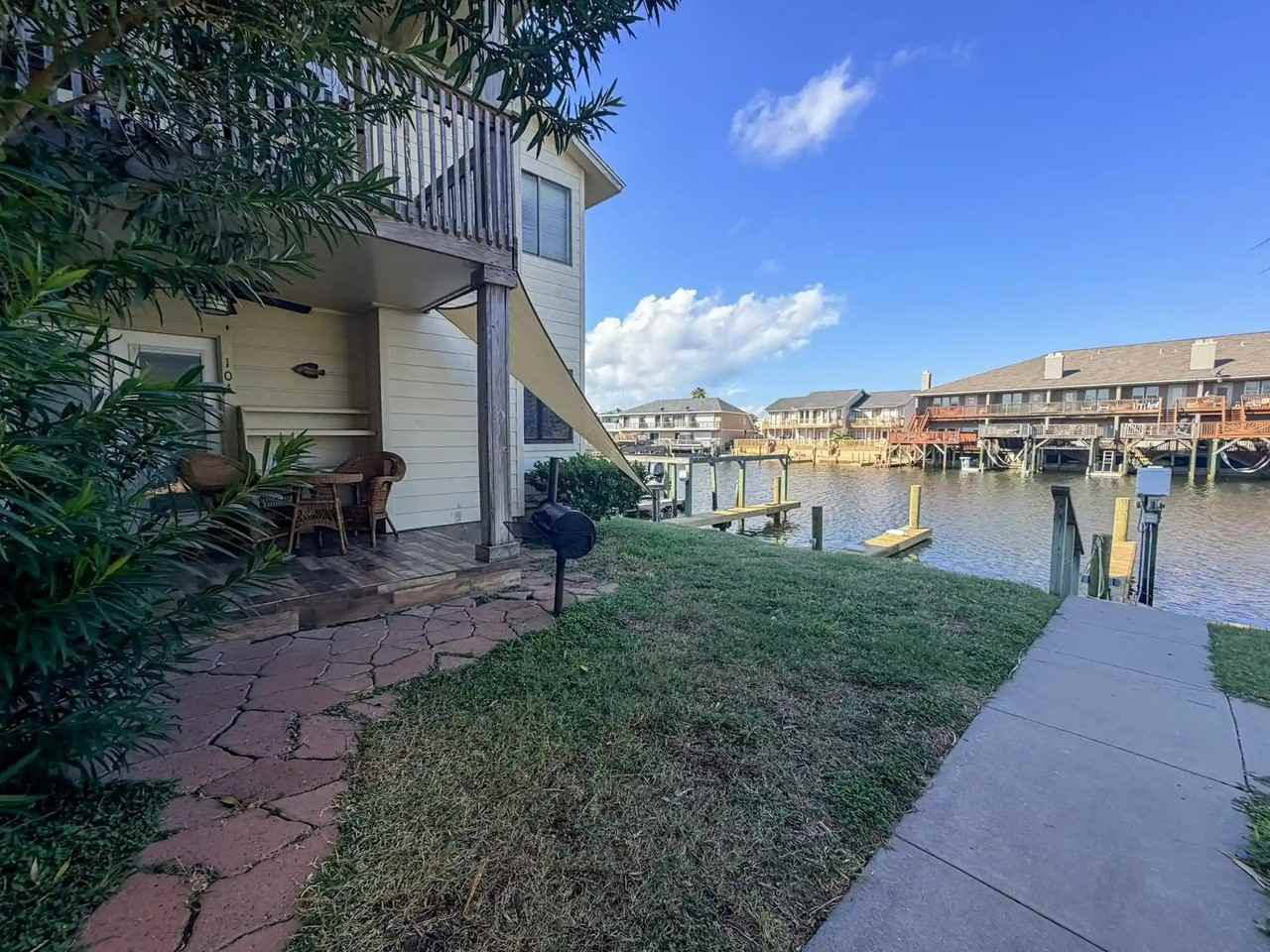 15421 Seamount Cay Ct #104 - Photo 4 of 35